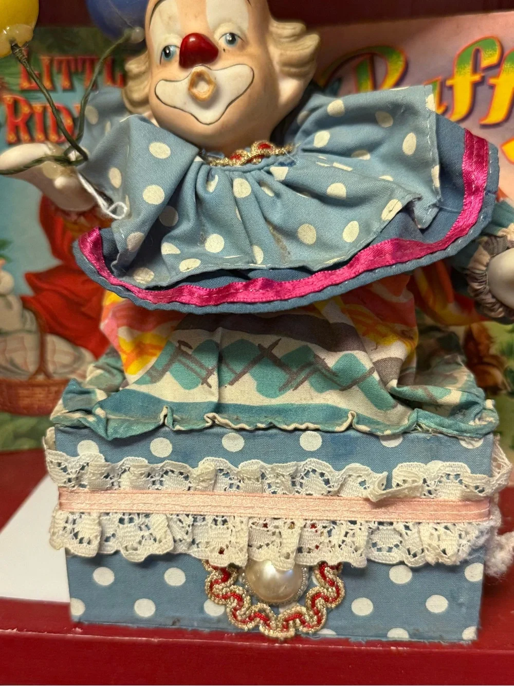 Vintage Polka Dot Clown music box, works